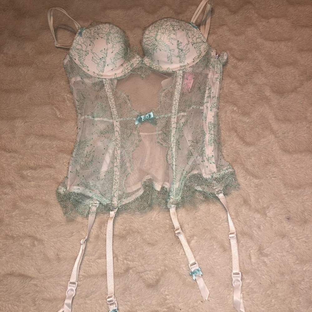 White and blue lace Victoria’s Secret corset 32 B